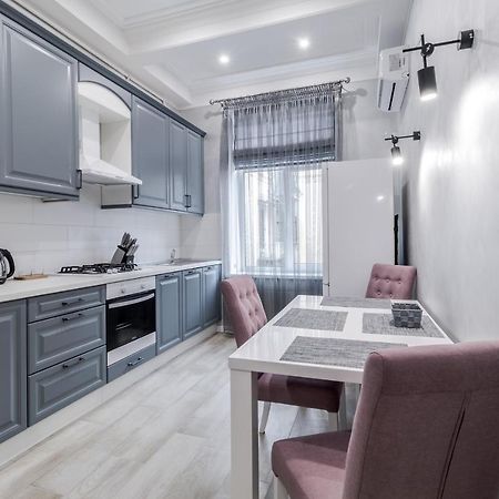 Inshiapartments On Lysenka Str Lviv Buitenkant foto