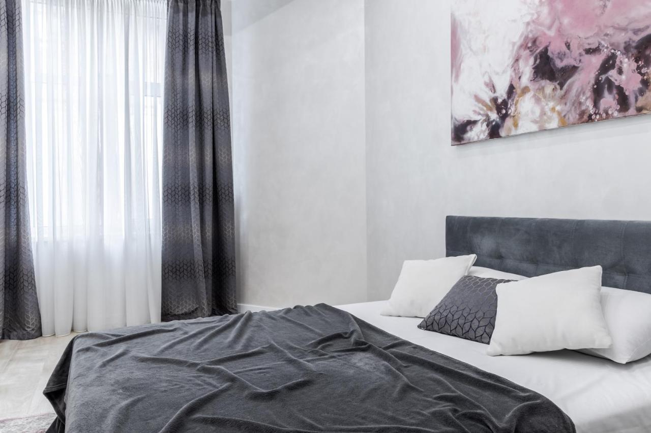 Inshiapartments On Lysenka Str Lviv Buitenkant foto