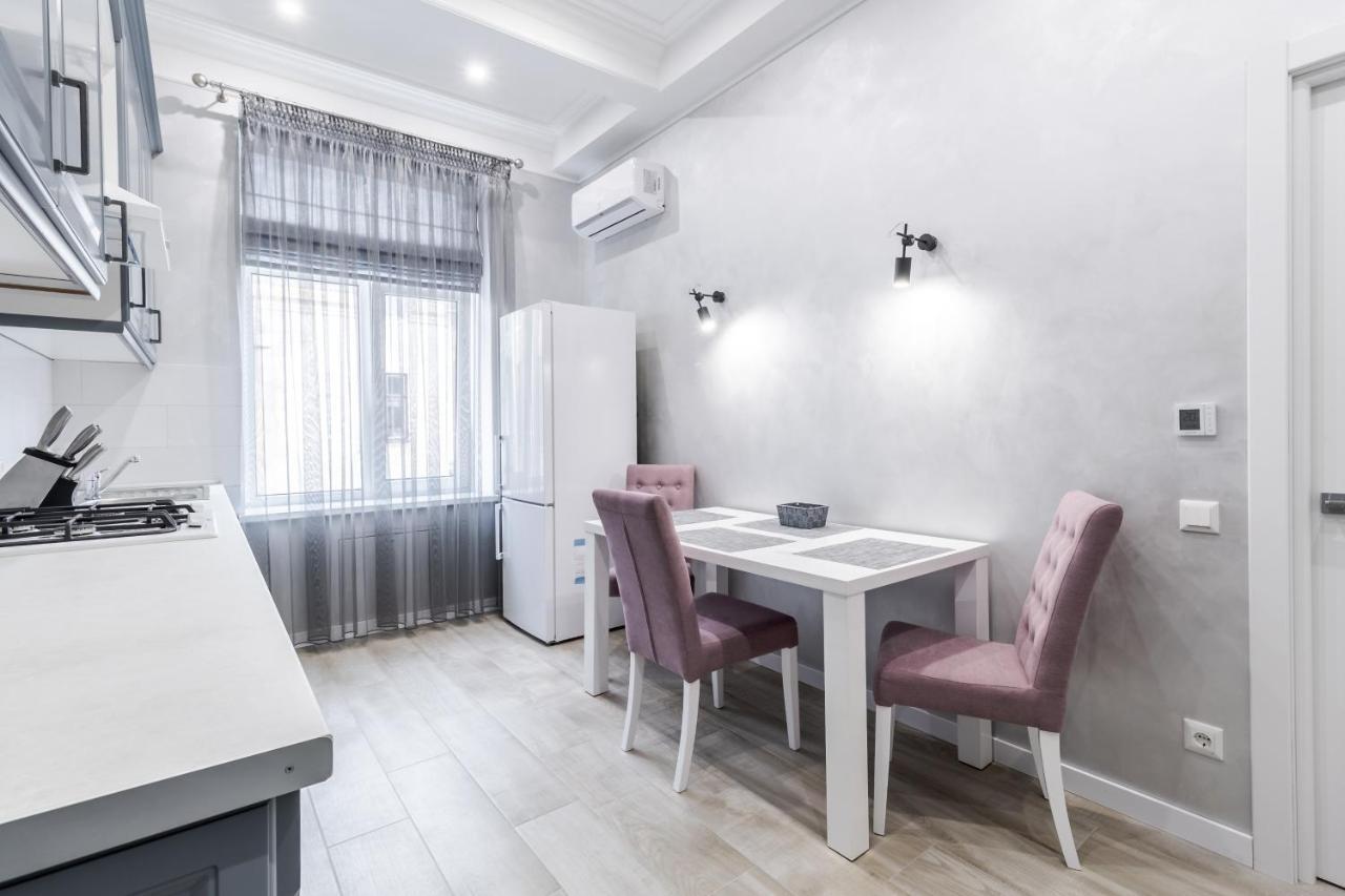 Inshiapartments On Lysenka Str Lviv Buitenkant foto